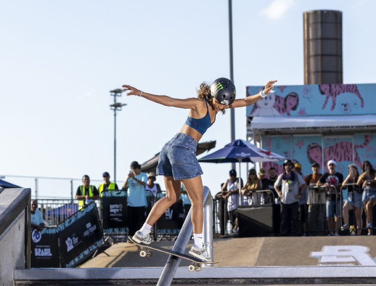 Rayssa Leal é campeã do Circuito Internacional de Skate em Porto Alegre 5 Rayssa-Leal