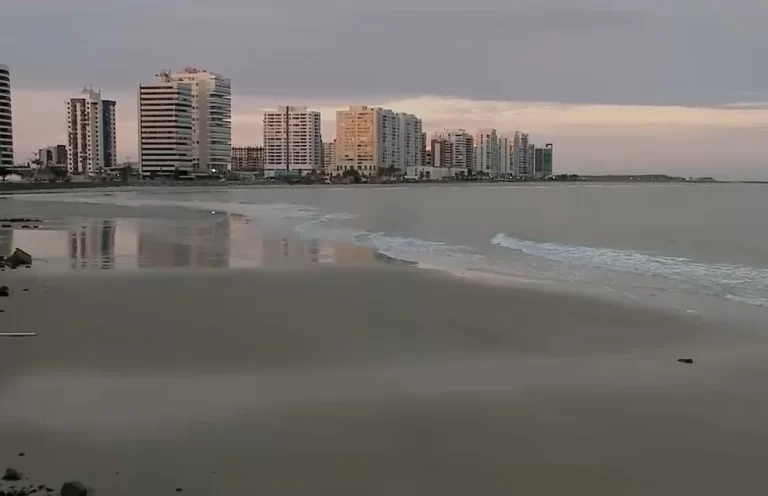 Laudo aponta 14 pontos impróprios para o banho na Grande São Luís 4 praia-sl