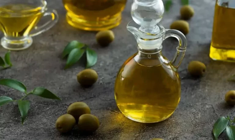 Ministério desclassifica 8 marcas de azeites por fraude 8 azeite