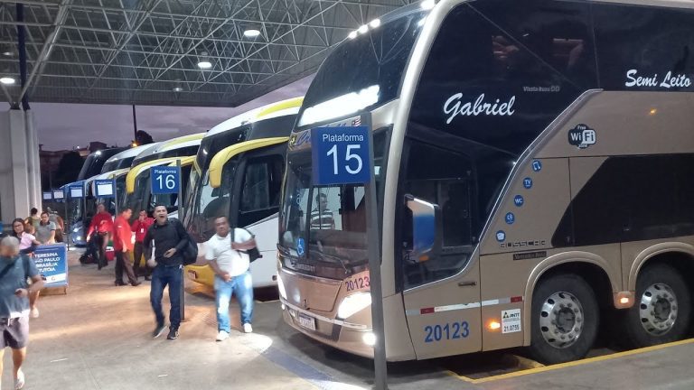Greve no transporte intermunicipal e interestadual é suspensa 10 onibus