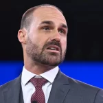 eduardo-diz-que-visita-de-tarcisio-a-bolsonaro-‘fortalece-lacos’-e-‘constroi-pontes’