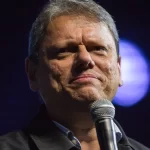 governadores-articulam-renuncias,-miram-senado-e-escolhem-vices-para-sucessao