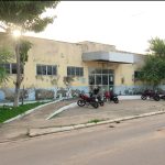 dupla-armada-assalta-posto-de-saude-em-santa-ines-e-leva-joias-de-estudantes-de-medicina-e-funcionarios