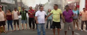 feirantes-protestam-em-sao-luis-apos-fechamento-do-mercado-central-e-prazo-curto-para-transferencia