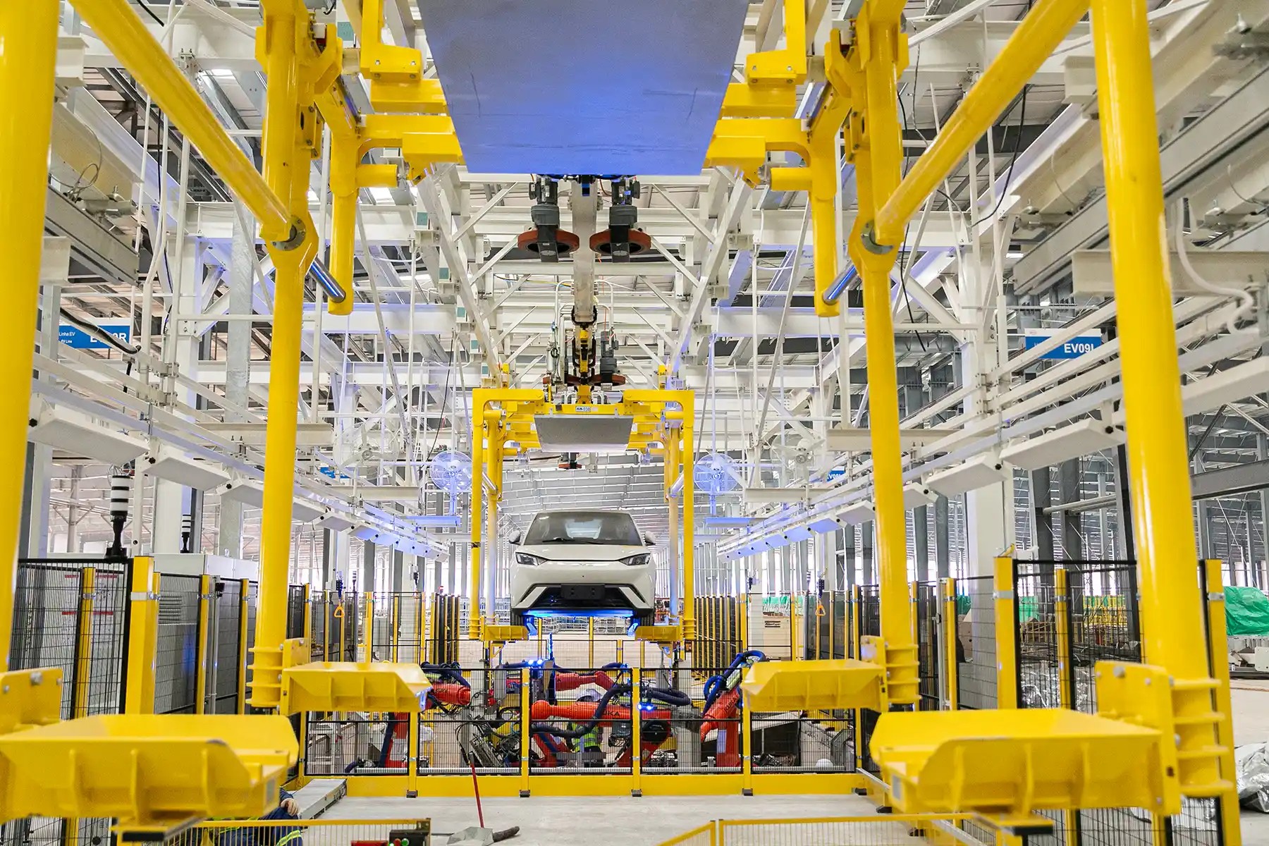 carro-eletrico-chines-montado-no-brasil-volta-a-ser-tributado;-aliquota-deve-chegar-a-35%-em-2027