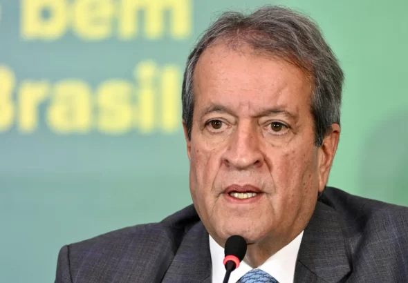 costa-neto-diz-que-ha-opcao-de-uma-vice-mulher-para-flavio-e-cita-nome-de-tereza-cristina