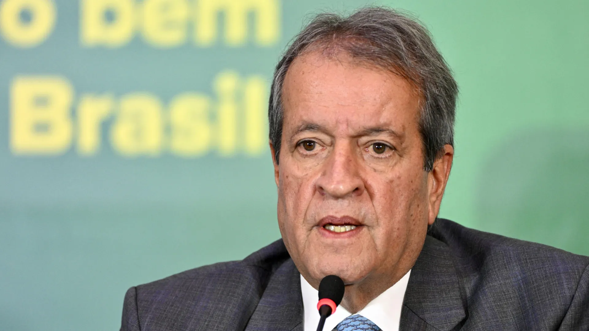 costa-neto-diz-que-ha-opcao-de-uma-vice-mulher-para-flavio-e-cita-nome-de-tereza-cristina