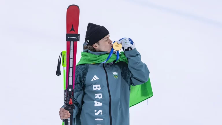 lucas-pinheiro-recebera-premio-em-dinheiro-por-medalha-de-ouro