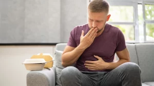 azia-frequente-pode-ser-sinal-inicial-de-cancer-pouco-diagnosticado