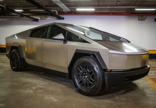 como-pode-um-tesla-aparecer-nas-ruas-mesmo-sem-vender-no-brasil;-saiba-regras-e-custos