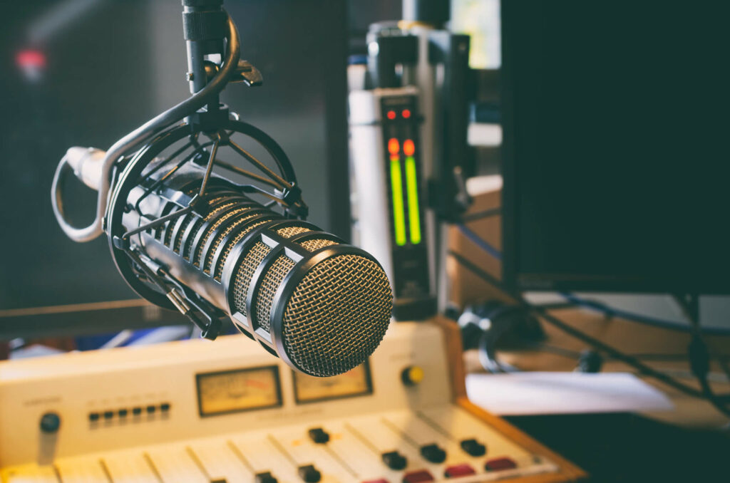 ESTUDIO-RADIO