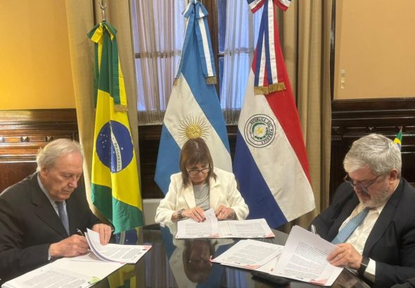 acordo-de-cooperacao-policial-entre-brasil-argentina-e-paraguai-visa-reforcar-seguranca-na-triplice-fronteira